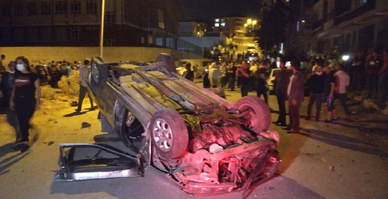 Ankara’nın Altındağ ilçesinde gerginlik devam ediyor: Mahalle sakinleri yabancı uyruklu vatandaşların iş yerlerine ve araçlarına zarar verdi