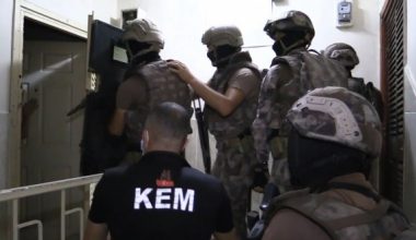 Mersin merkezli iki ilde torbacı operasyonu: 8 gözaltı