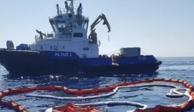 Bakan Karaismailoğlu: Petrol sızıntısına karşı Akdeniz’i bariyerle kapattık