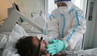Ünlü profesörden corona virüsü ile ilgili umut veren açıklama
