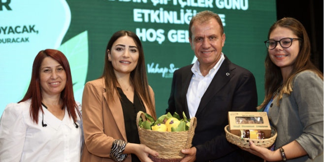 BAŞKAN SEÇER, MERSİN’İN DÖRT BİR YANINDAN GELEN ÇİFTÇİ KADINLARLA BULUŞTU