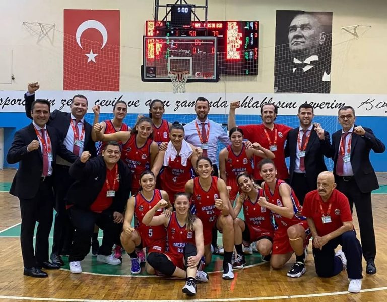 BÜYÜKŞEHİR GSK TAKIMLARI KENTE GALİBİYETLE DÖNÜYOR