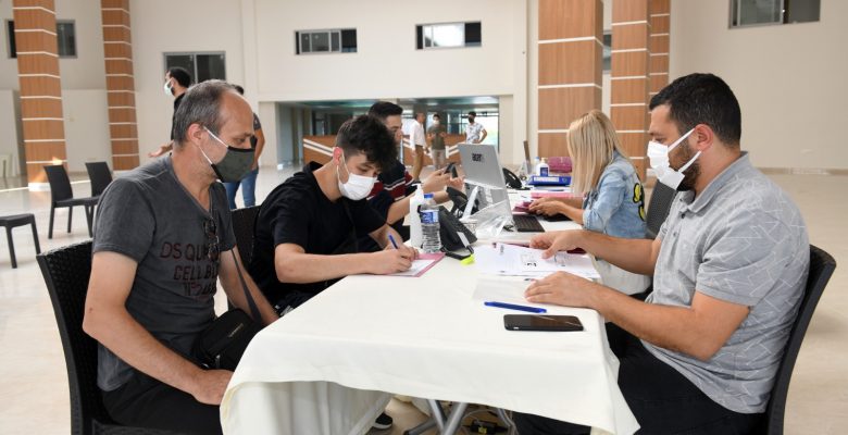 Yenişehir Belediyesi 400 üniversitelinin daha barınma sorununu ortadan kaldırdı