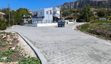 Yenişehir Belediyesi kırsal mahallelerin yol sorununu çözüyor