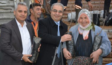 MERSİN BÜYÜKŞEHİR BELEDİYESİ’NİN TARIMSAL ÜRETİME DESTEĞİ SÜRÜYOR