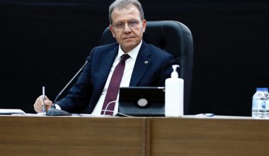 SEÇER”HODRİ MEYDAN SEÇİME GİDELİM”