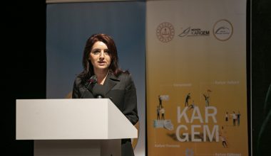 BÜYÜKŞEHİR BAŞKAN VEKİLİ GÜLCAN KIŞ: “İŞ GÜCÜ PİYASASINI KOORDİNE EDEN BİR ANLAYIŞLA HAREKET EDİYORUZ”