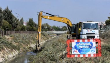 MESKİ, TARSUS’TA 6 BİN 696 METRE DERE VE BETON KANAL TEMİZLİĞİ YAPTI