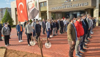 Yenişehir Belediyesi Ata’yı andı