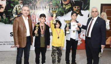 TARSUS’TA 100.YIL SATRANÇ TURNUVASI DÜZENLENDİ