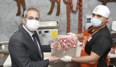TARSUS BELEDİYESİ ET MARKETTE ZAM UYGULANMAYACAK