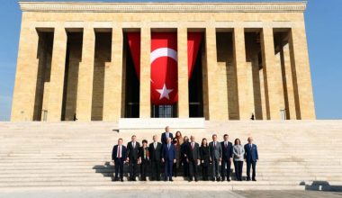 CHP’li başkanlardan Anıtkabir ziyareti