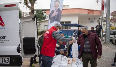BAŞKAN SEÇER’DEN MAHALLE MUTFAKLARI PAYLAŞIMI: “HAFTA SONLARI DA HİZMET VERECEK”