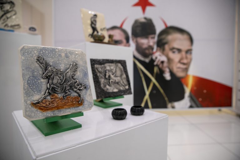 MERSİN BÜYÜKŞEHİR’DEN ‘ENGELSİZ EL SANATLARI SERGİSİ’