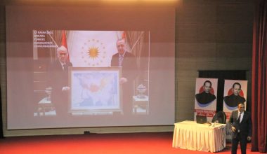 BÜYÜK TARİHÇİ, FİKİR İNSANI HÜSEYİN NİHAL ATSIZ’I,  ATSIZ BAŞKANDAN DİNLEDİLER