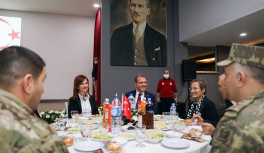 Başkan Seçer, Şehit AİLELERİ Ve Gazilerle Yemekte Buluştu