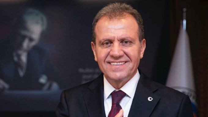 Mersin Büyükşehir Belediye Başkanı Vahap Seçer korana virüse yakalandı