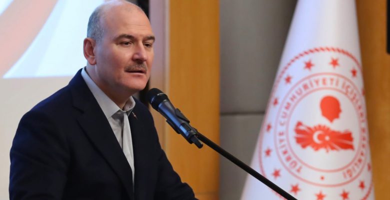 Soylu’dan düzensiz göçmen tepkisi: Vicdanını rafa kaldıran Avrupa, seyretmeye devam ediyor!