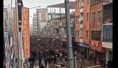 Doğubeyazıt’ta yüzlerce kişiden elektrik zammı protestosu