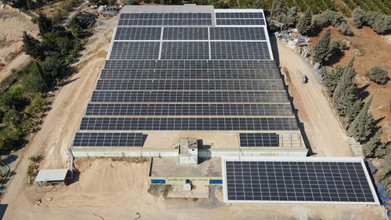 MESKİ, ÇATI TİPİ GÜNEŞ ENERJİ SANTRALLERİNİ DEVREYE ALDI