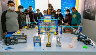 MERSİN BÜYÜKŞEHİR’İN ATÖLYESİNDE ÇOCUKLAR ROBOT TASARLIYOR