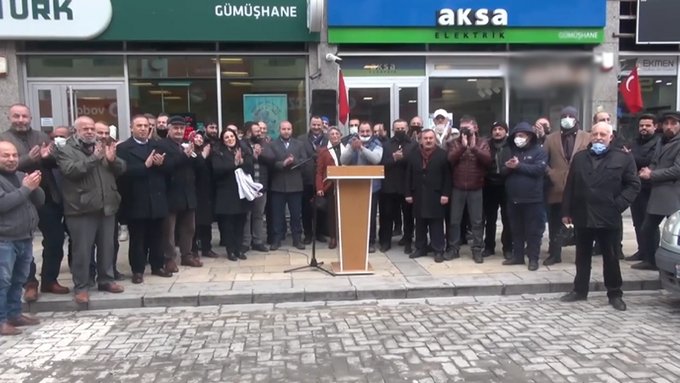 Elektrik zammını protesto eden esnaf: “Nefesimizi kesen zamlar geri alınsın”