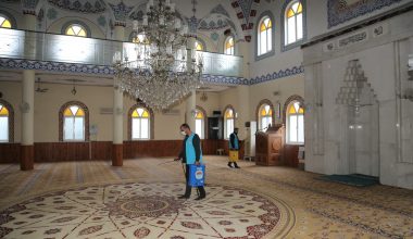 TOROSLAR’DA CAMİLER VE CEMEVİ PIRIL PIRIL