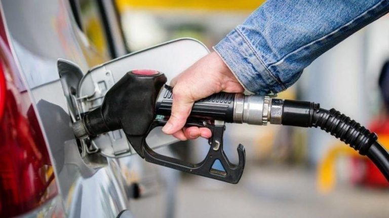 SON DAKİKA I Benzin ve motorine bir büyük zam daha!