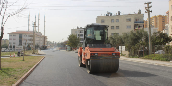 MERSİN BÜYÜKŞEHİR’İN TOROSLAR’DA YOL YENİLEME ÇALIŞMALARI SÜRÜYOR