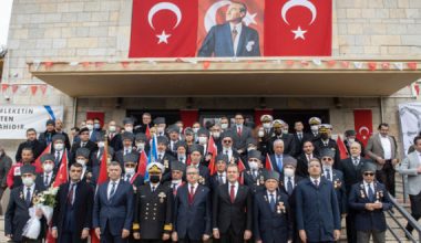 SEÇER, ATATÜRK’ÜN MERSİN’E GELİŞİNİN 99. YILI KUTLAMA PROGRAMINA KATILDI