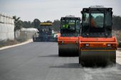 BÜYÜKŞEHİR, KAZANLI SAHİL YOLUNDA ÇALIŞMALARINA DEVAM EDİYOR