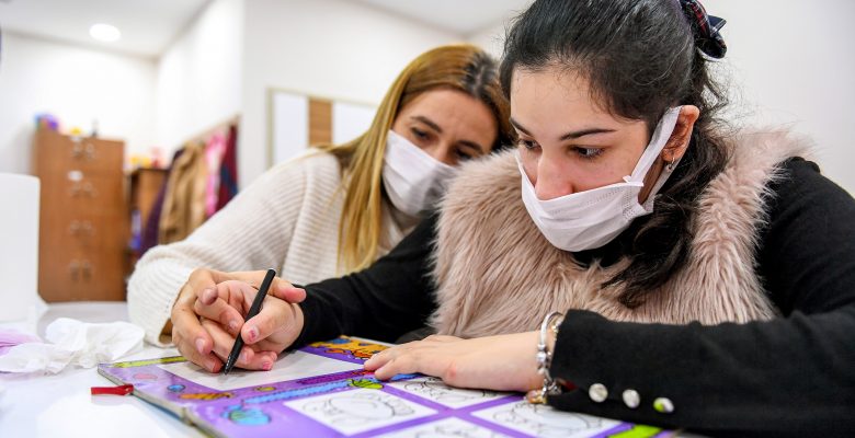 MOLA EVİ, SEREBRAL PALSİ HASTASI ELİF NAZ’A YUVA OLDU