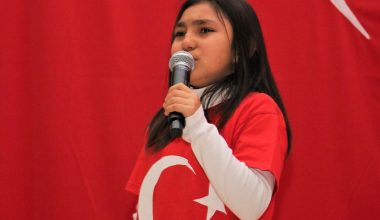 İSTİKLAL MARŞI’NI GÜZEL OKUMA YARIŞMASI’NDA DUYGU SELİ