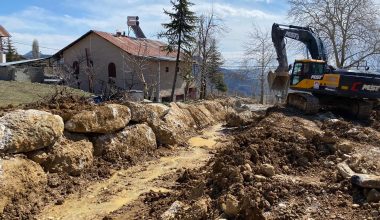 MERSİN BÜYÜKŞEHİR’DEN ÇAMLIYAYLA SEBİL YOLUNDA ALTYAPI ÇALIŞMASI
