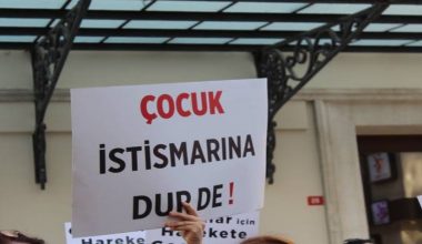 Öğrencisine istismardan yargılanan öğretmene iyi hal indirimi