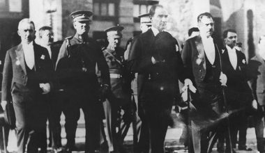 TBMM 102 yaşında: 23 Nisan Ulusal Egemenlik ve Çocuk Bayramı kutlu olsun