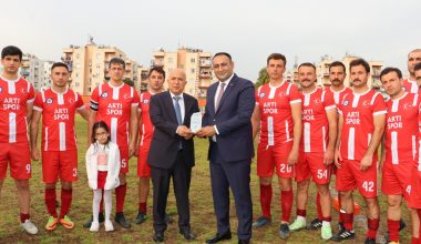 3 OCAK KURUMLAR ARASI FUTBOL TURNUVASININ ŞAMPİYONU: TOROSLAR BELEDİYESİ