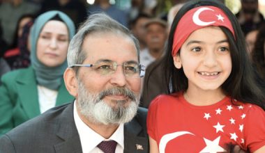 TARSUS’TA 23 NİSAN DOLU DOLU KUTLANDI