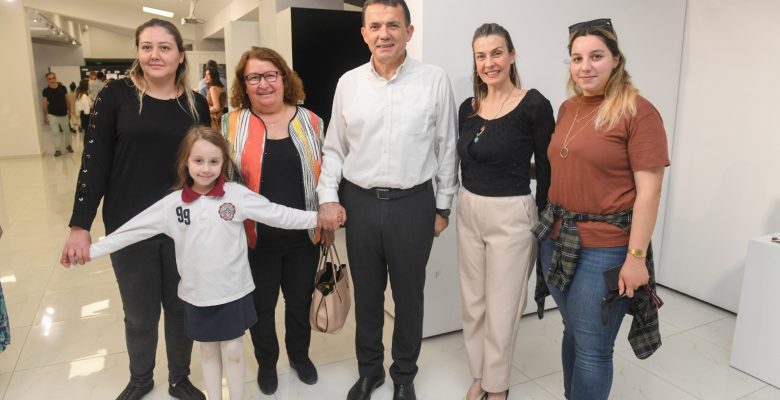 Yenişehir Belediyesi sanat galerilerinde 9’uncu sergi açıldı