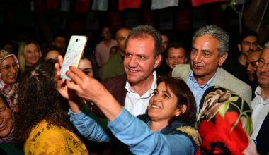 BAŞKAN SEÇER, ELVANLI’DA ANNELER GÜNÜ KUTLAMASINA KATILDI