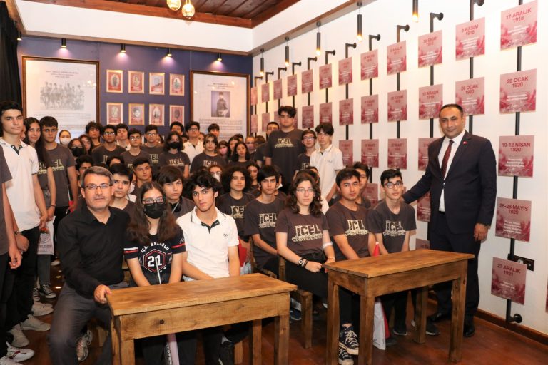 BAŞKAN YILMAZ, GENÇLİK HAFTASI’NDA GENÇLERLE BULUŞTU