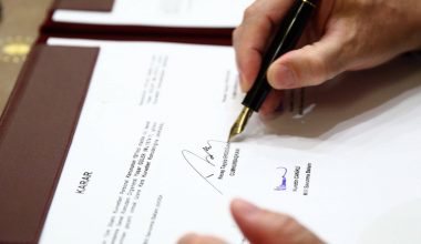 Mersin Valisi Değişti. 9 vali görevden alındı, 20 ilin valisi değişti