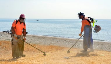MERSİN BÜYÜKŞEHİR, PLAJLARI YAZA HAZIRLIYOR