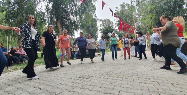 TARSUS EMEKLİ EVİ ÜYELERİ GENÇLİK KAMPI’NDA DOYASIYA EĞLENDİ