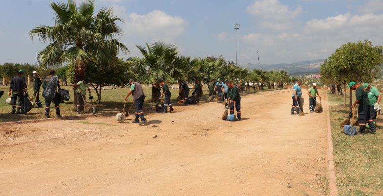 TOROSLAR’DA DİP KÖŞE TEMİZLİK