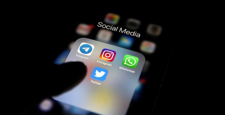 ‘Sosyal medya ve İnternet Medyası’ yasasının ilk 15 maddesi, TBMM Adalet Komisyonu’nda kabul edildi