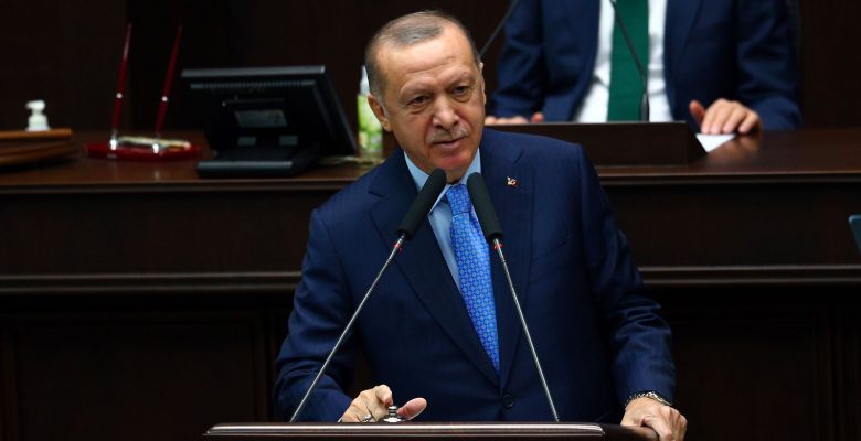 Cumhurbaşkanı Erdoğan’dan Yunanistan açıklaması: Arkadaşlarıma da söyledim, bunlarla ikili görüşme yapmıyoruz. Çünkü bu Yunanistan maalesef yola gelmeyecek