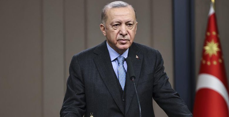 Erdoğan: Anket adı altında ortaya sürülen manipülasyon araçlarında verilmek istenen havaya hiç bakmayın