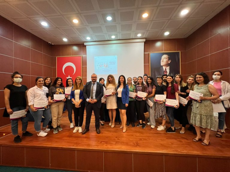 KARİYER MERKEZİ ÖNCÜLÜĞÜNDE PROFESYONELLERDEN GENÇLERE İŞ ARAMA TEKNİKLERİ EĞİTİMİ