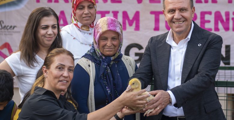 MERSİN BÜYÜKŞEHİR’DEN ÜRETİCİYE ÇOK YÖNLÜ DESTEK